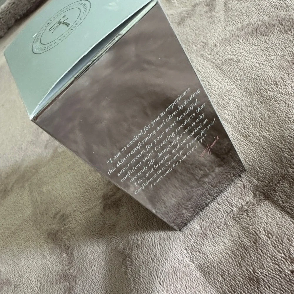 IT‎ Cosmetics Confidence in a Cream Transforming Moisturizing Cream 0.5 fl oz